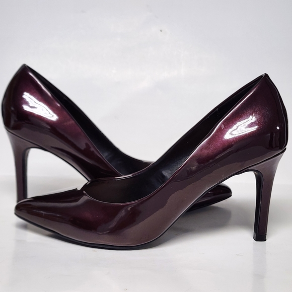Pointy Toe Heels size 9.5 - Picture 7 of 16
